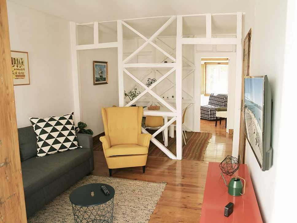 Typical Portuguese Apartment in São Bento Lisboa Exterior foto